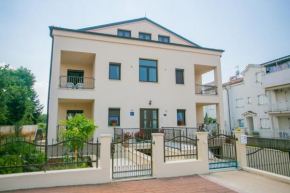 Apartment Complex Sara in Veli Maj